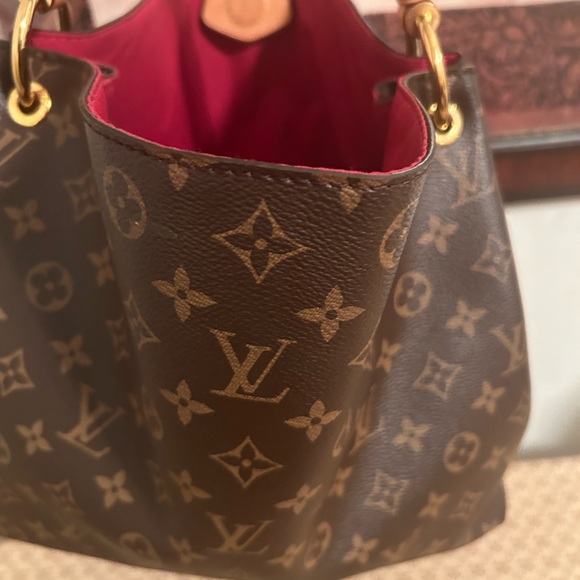 Louis Vuitton Graceful Bag ( Authentic) - Picture 11 of 13